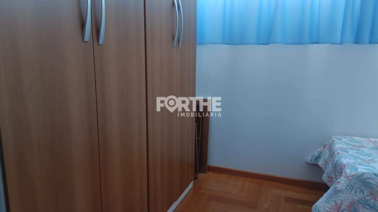 Sobrado à venda no Pioneiros Catarinenses: 