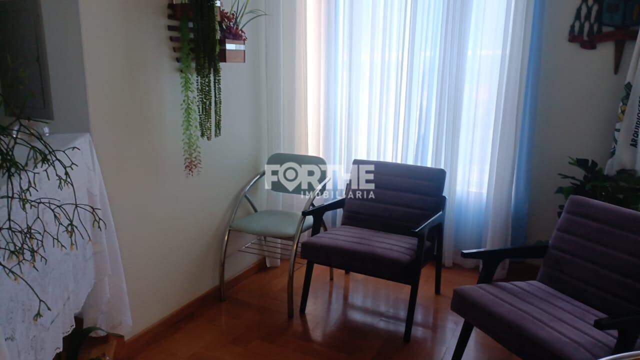 Sobrado à venda no Pioneiros Catarinenses: 