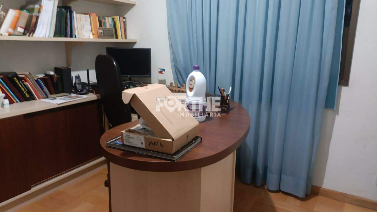 Sobrado à venda no Pioneiros Catarinenses: 