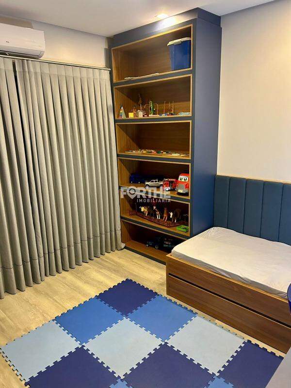 Sobrado à venda no Cancelli: 