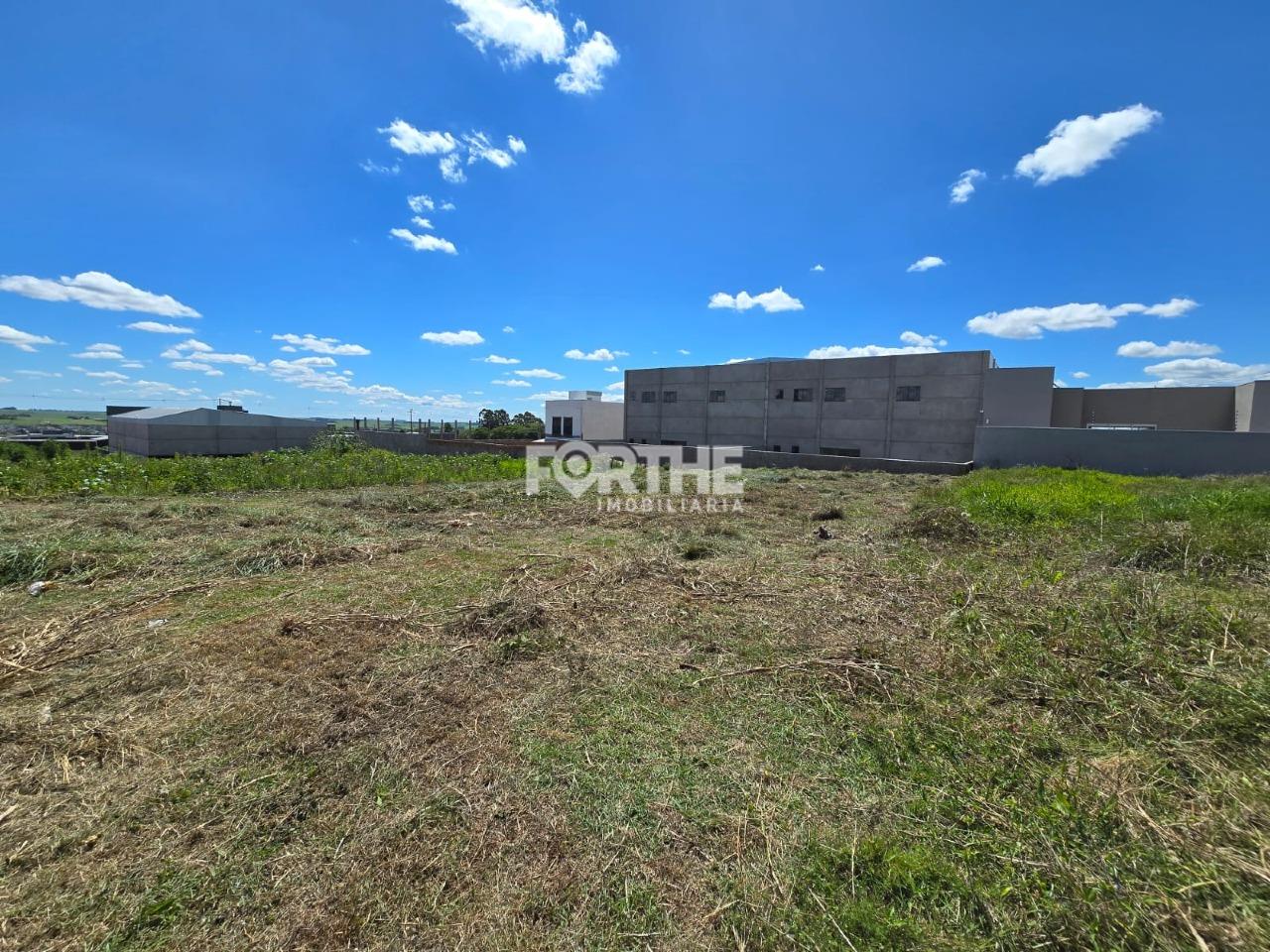 Terreno à venda no Colina Dourada: 