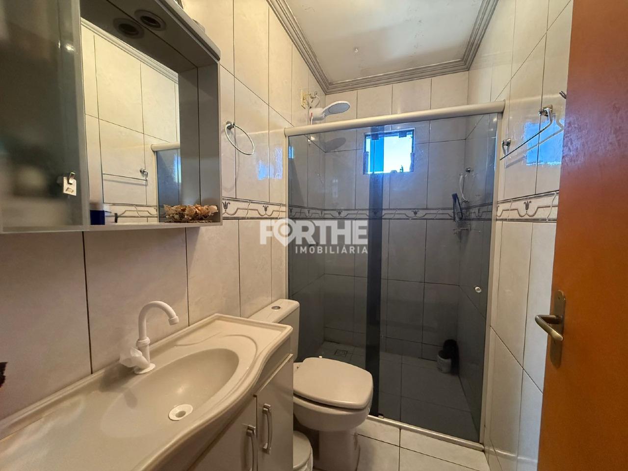 Sobrado à venda no Região do Lago: 