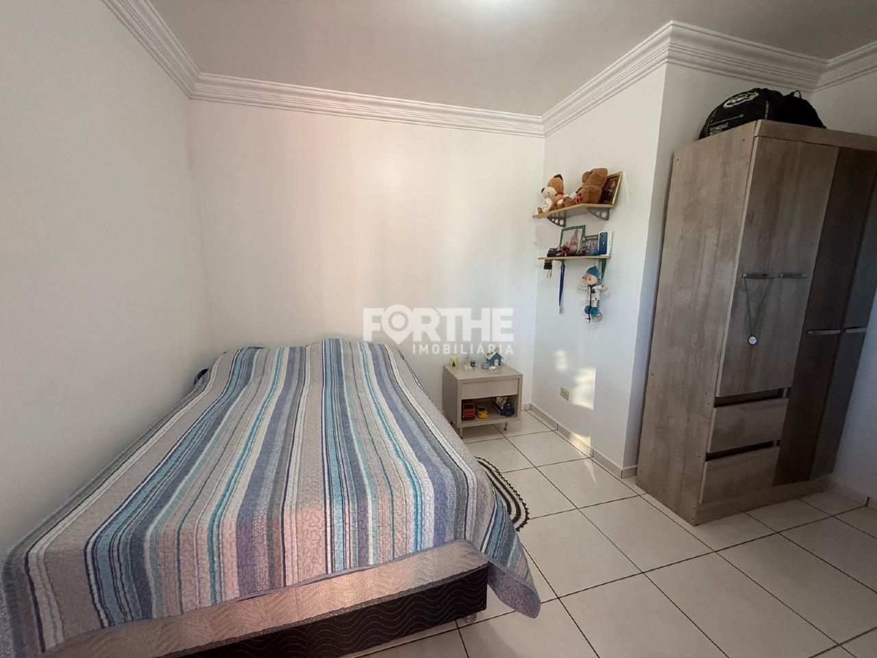 Sobrado à venda no Região do Lago: 