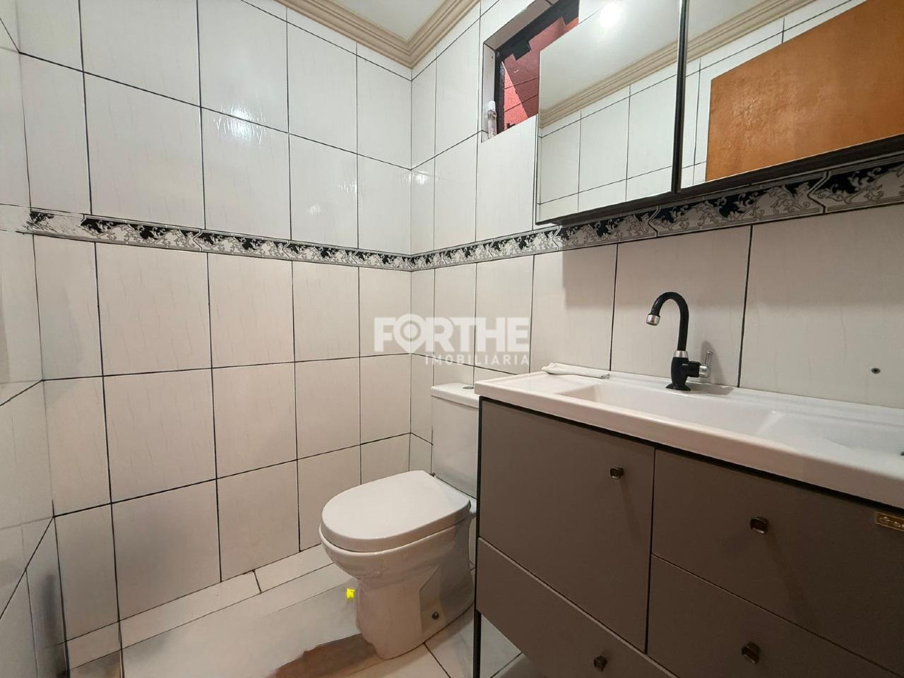 Sobrado à venda no Região do Lago: 