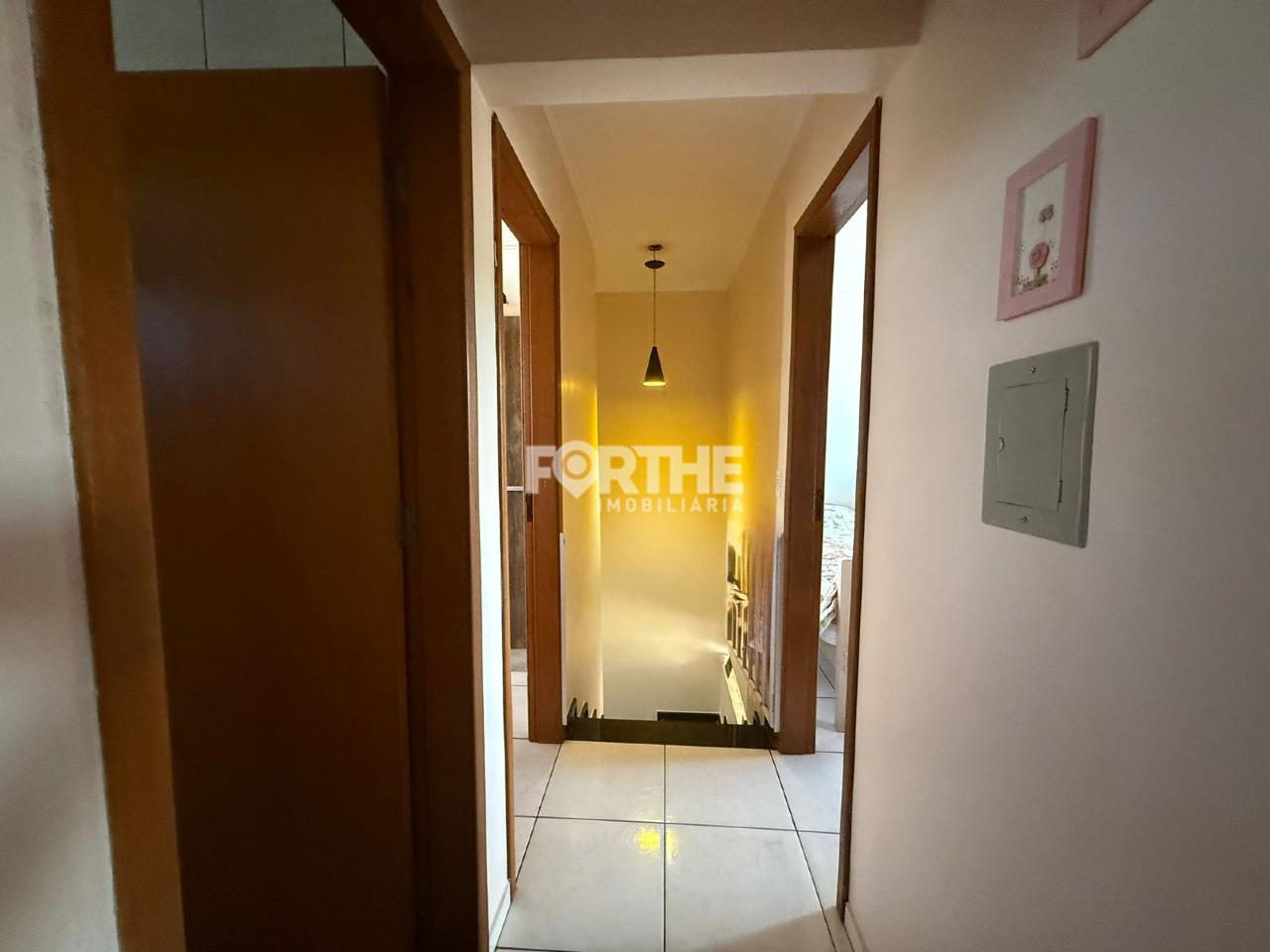 Sobrado à venda no Região do Lago: 