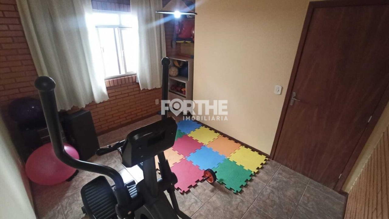 Casa à venda no Recanto Tropical: 