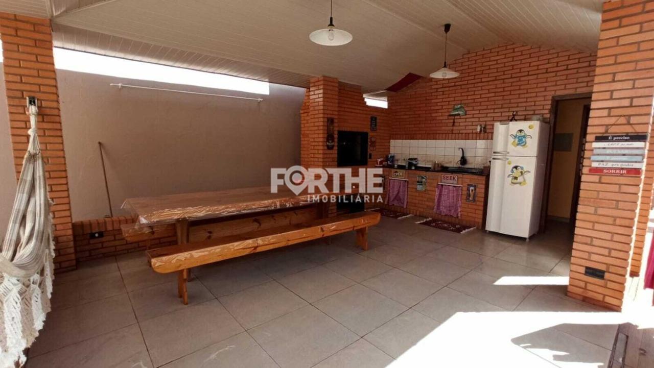 Casa à venda no Recanto Tropical: 