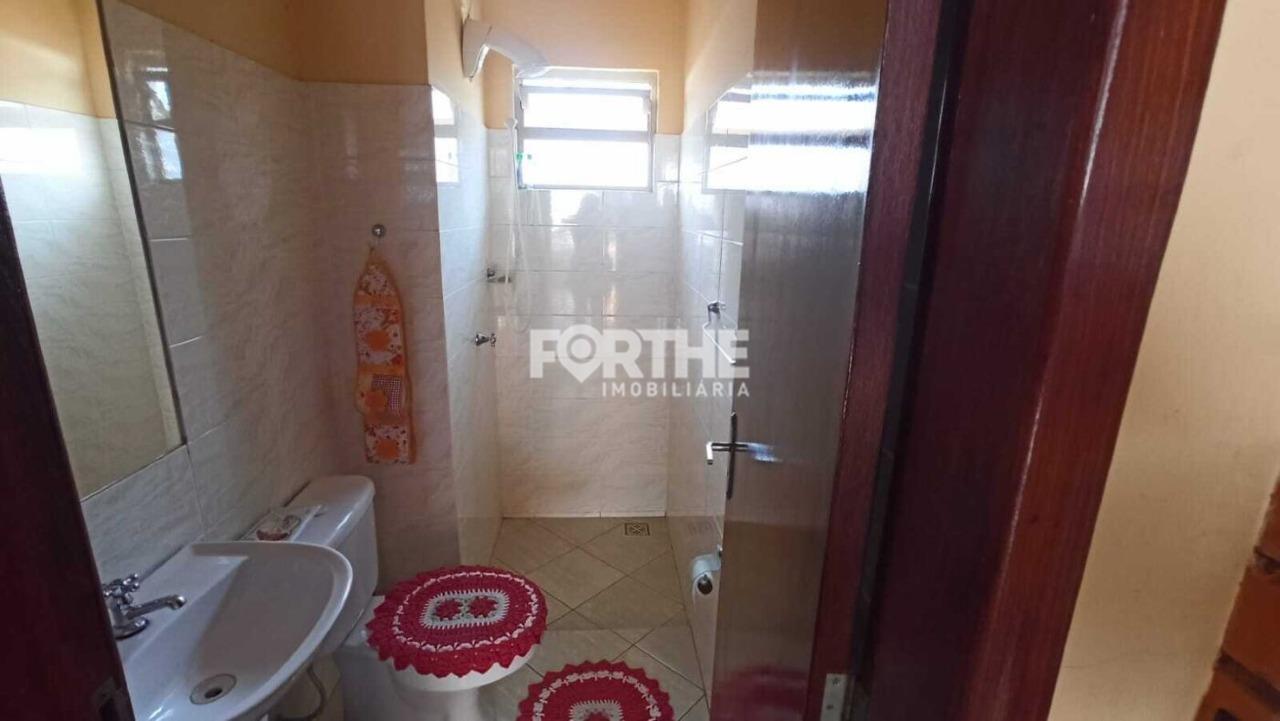 Casa à venda no Recanto Tropical: 