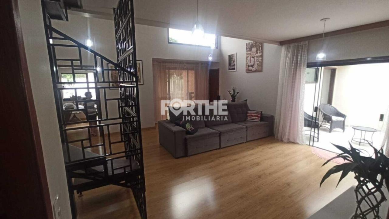 Casa à venda no Recanto Tropical: 