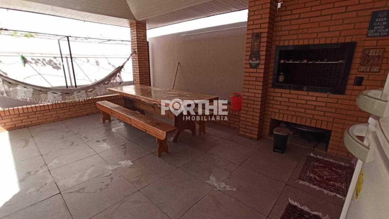 Casa à venda no Recanto Tropical: 