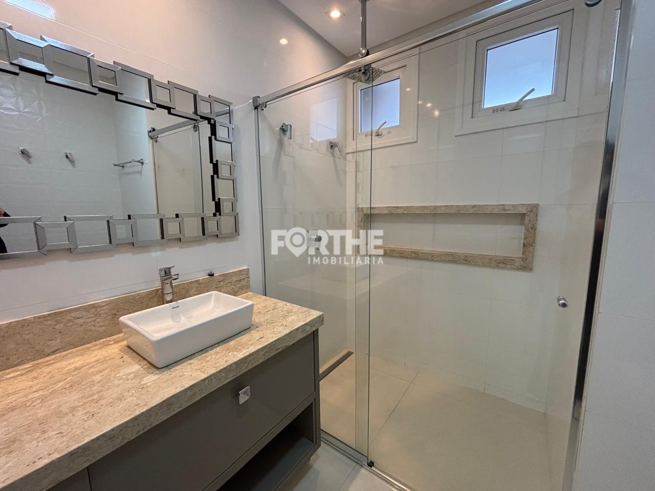 Sobrado em condomínio à venda no Alto Alegre: