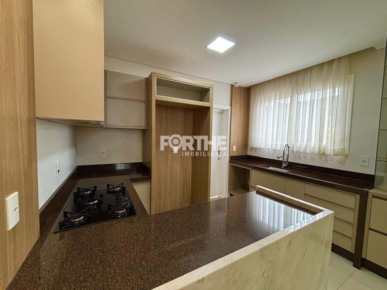 Sobrado em condomínio à venda no Alto Alegre: