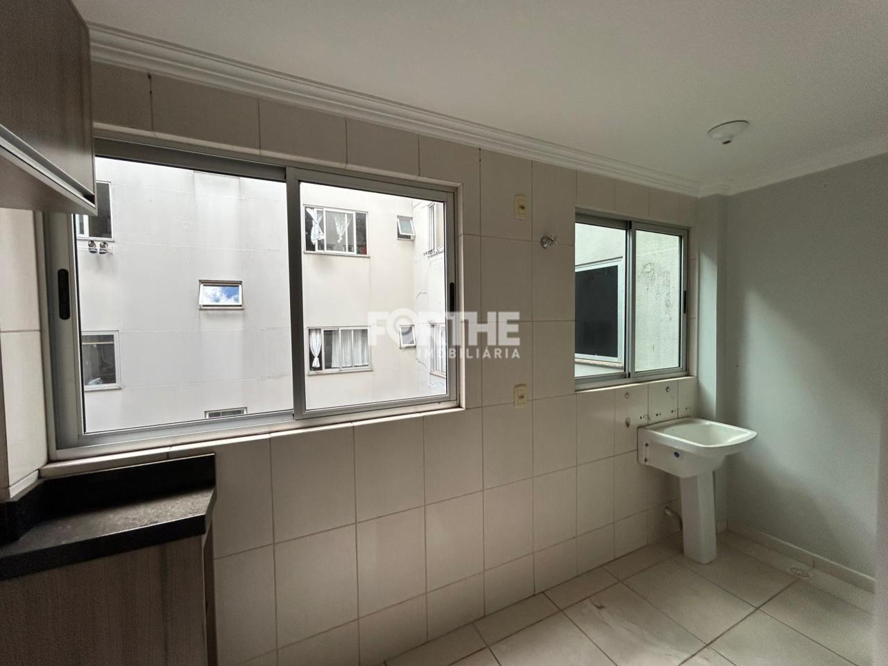 Apartamento para aluguel no Região do Lago: