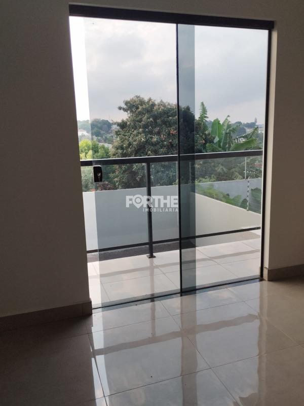 Sobrado à venda no Universitário: 