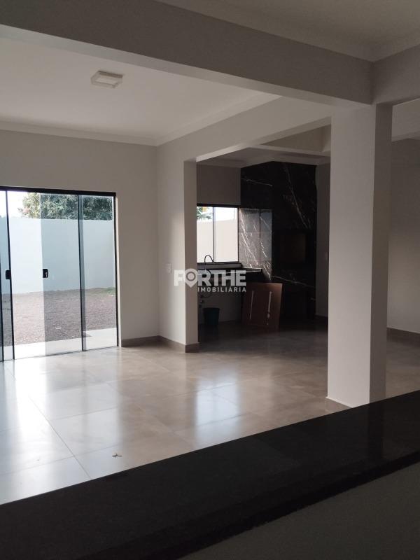 Sobrado à venda no Universitário: 