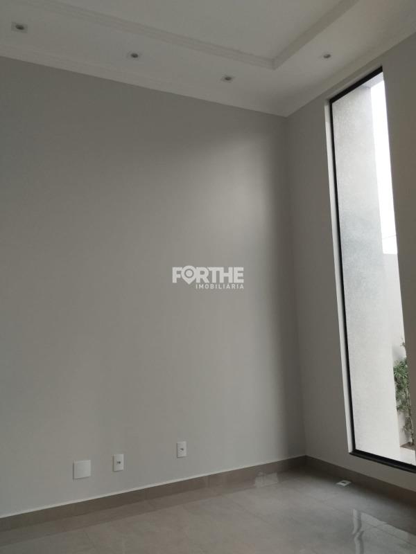 Sobrado à venda no Universitário: 