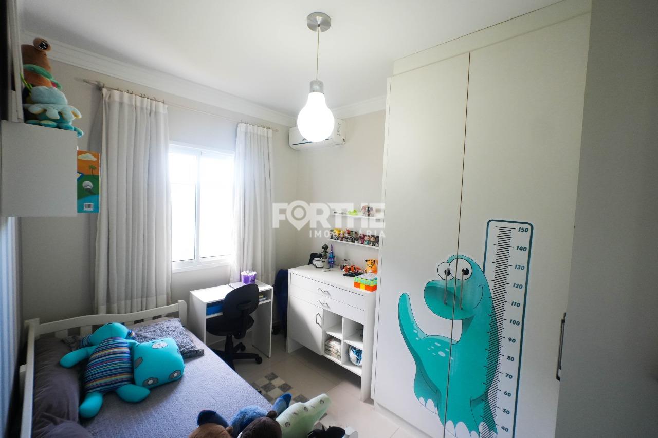 Casa à venda no Novo Milênio: