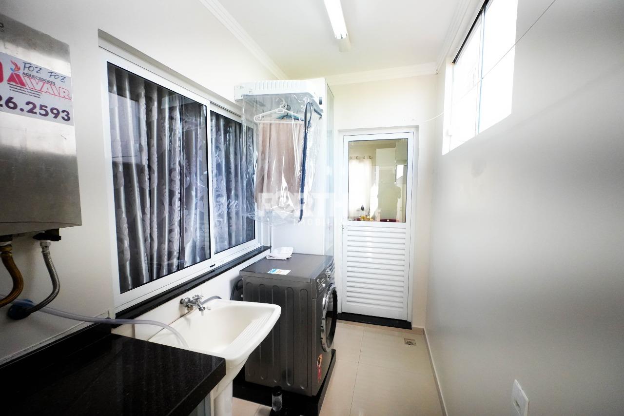 Casa à venda no Novo Milênio: