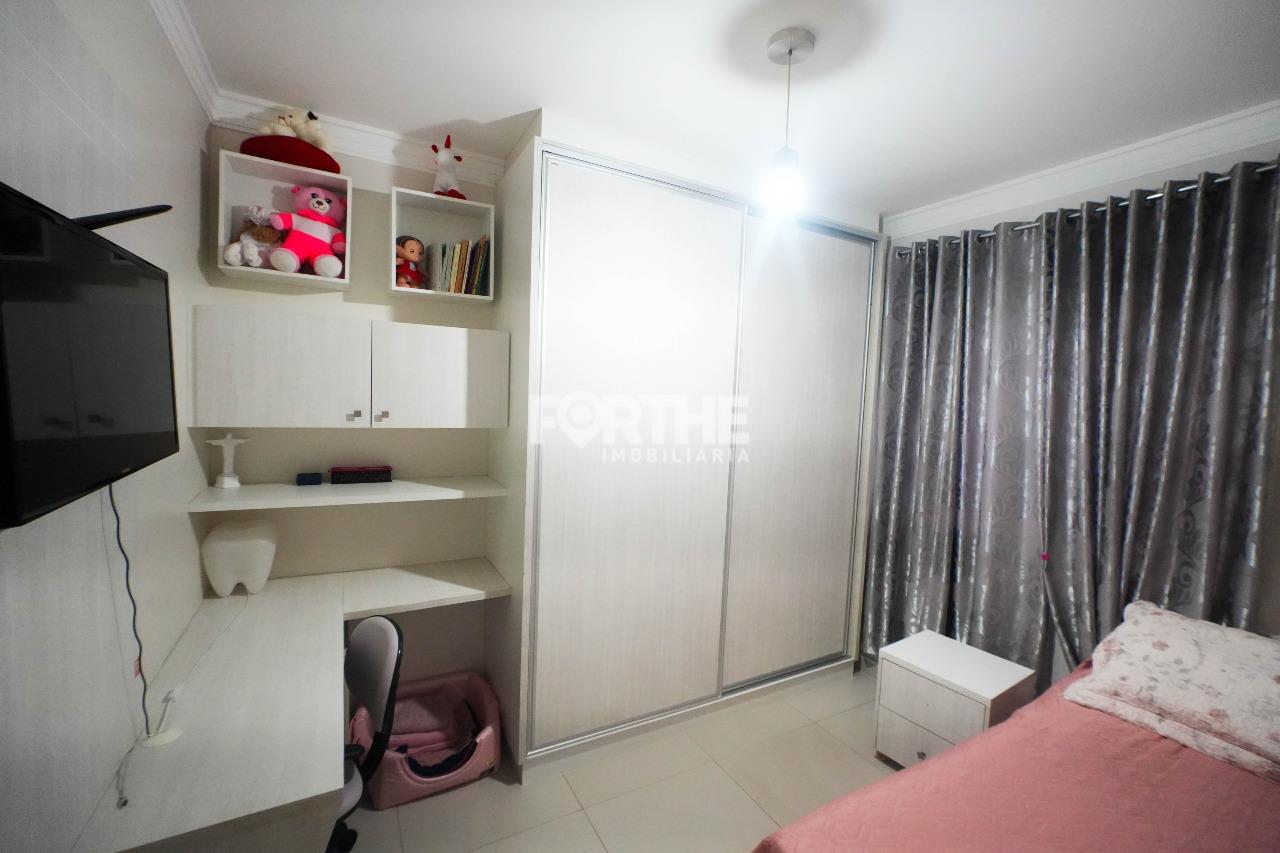 Casa à venda no Novo Milênio: