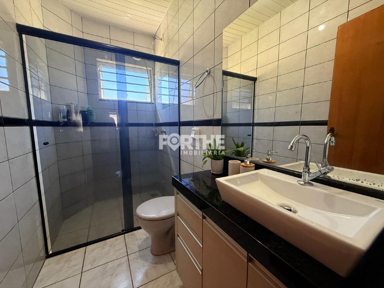 Casa à venda no Alto Alegre: Banheiro social