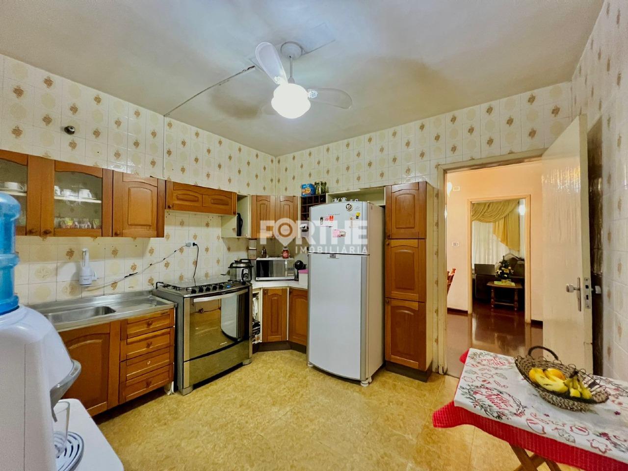 Casa à venda no Centro: