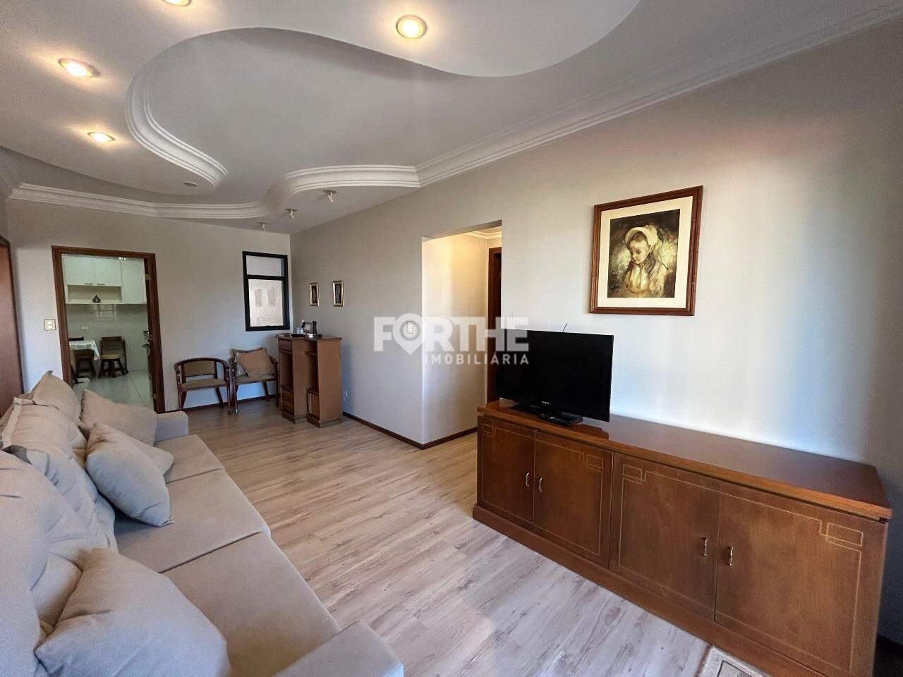 Apartamento 3 Dormitórios Centro 187m²