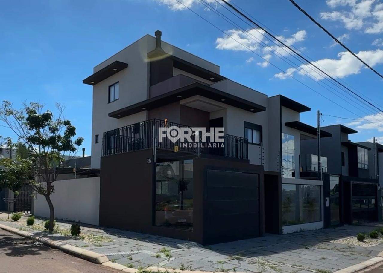 Sobrado 3 Dormitórios Recanto Tropical III 198m²