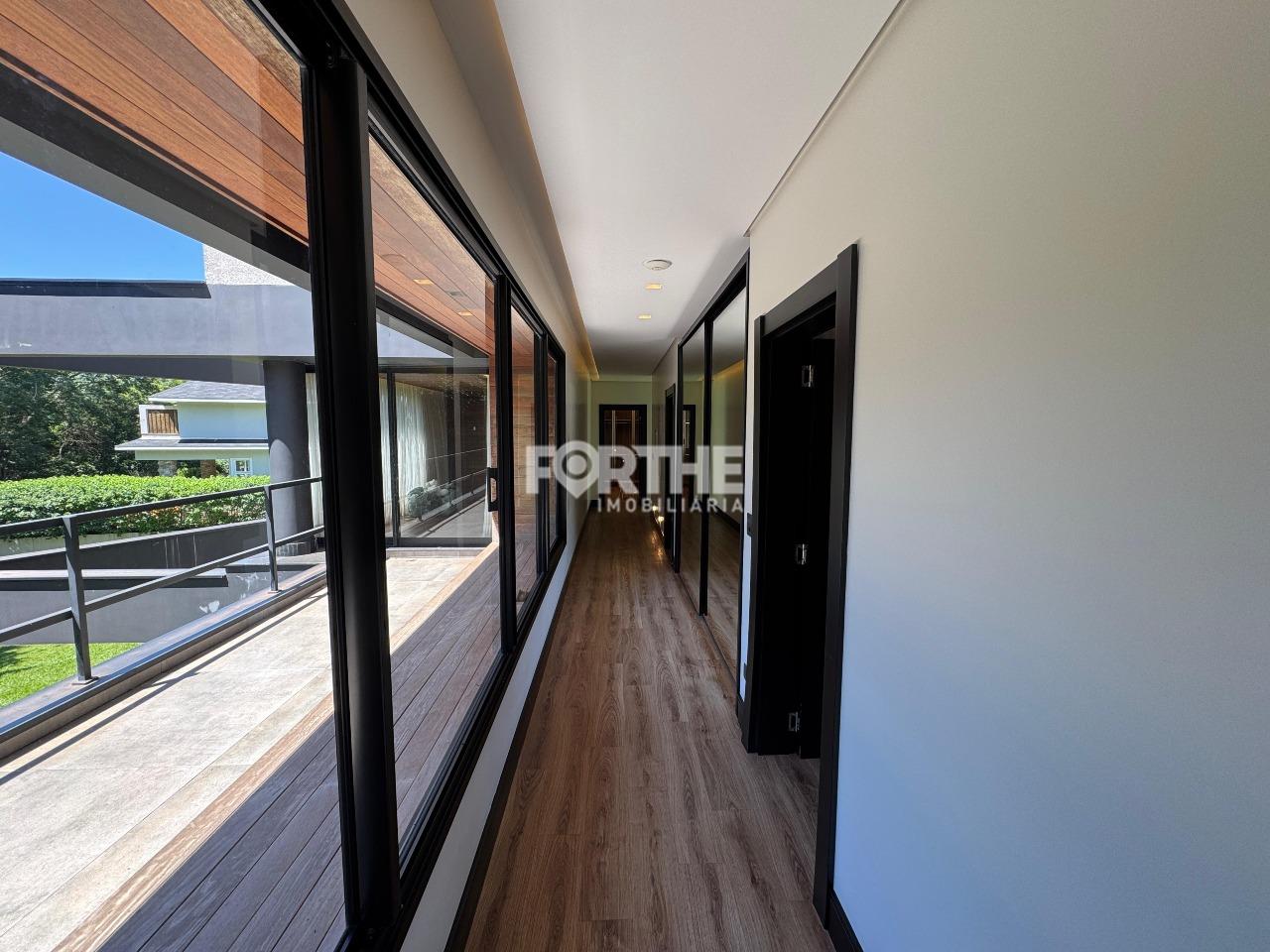 Sobrado em condomínio à venda no Região do Lago: 