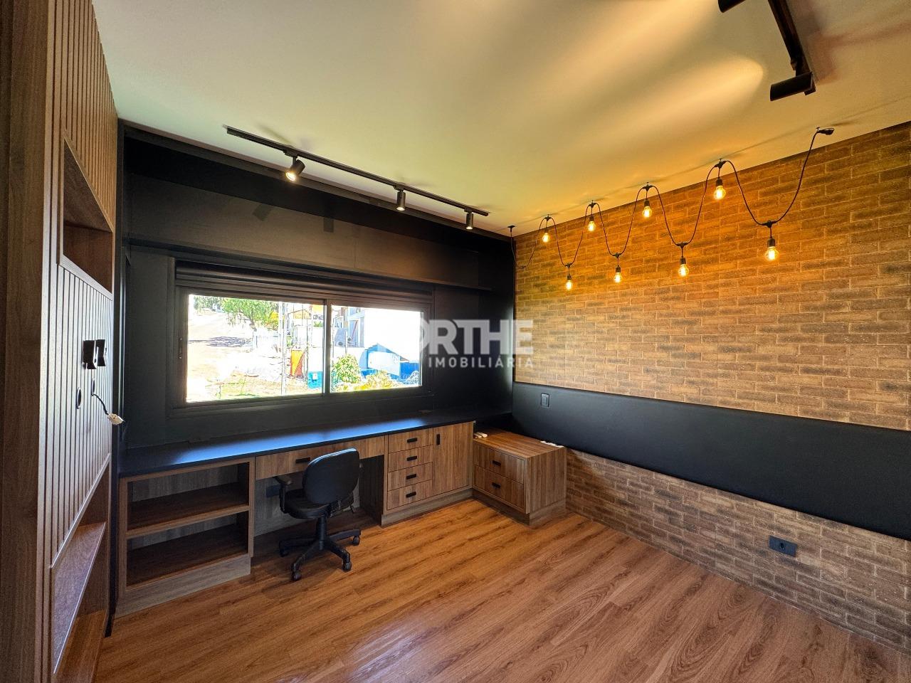 Sobrado em condomínio à venda no Região do Lago: 