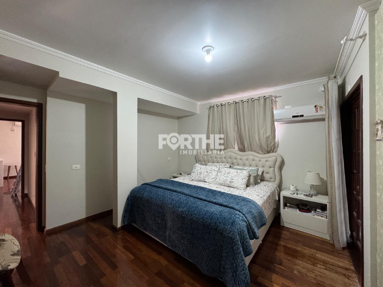 Sobrado em condomínio à venda no Country: 