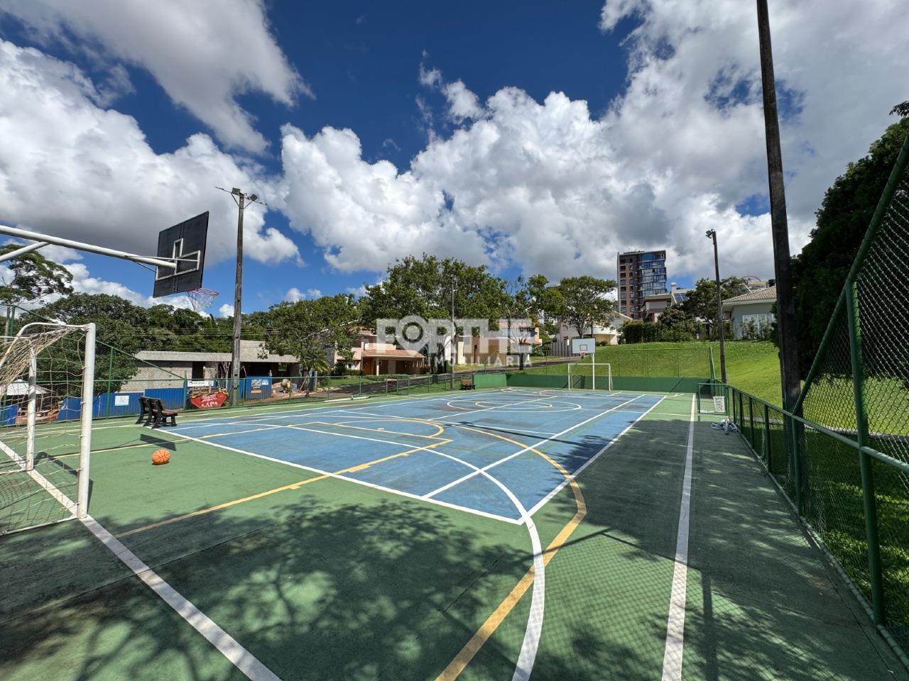 Sobrado em condomínio à venda no Country: 