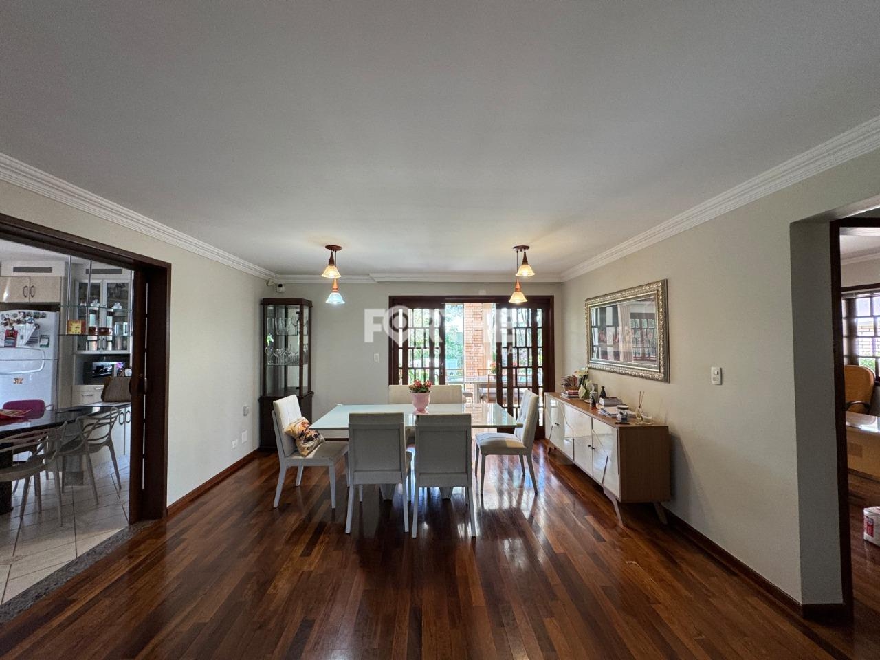 Sobrado em condomínio à venda no Country: 