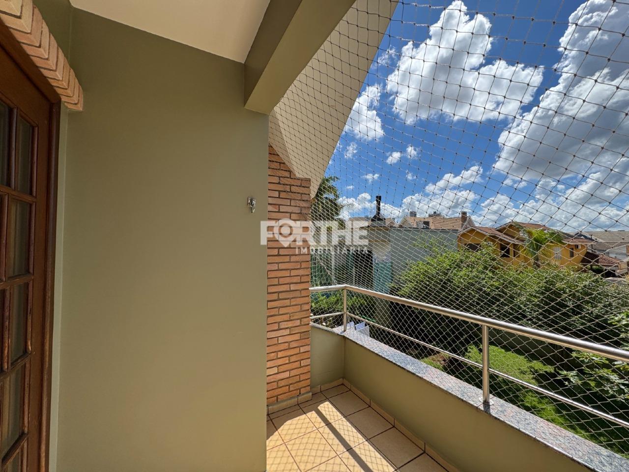 Sobrado em condomínio à venda no Country: 