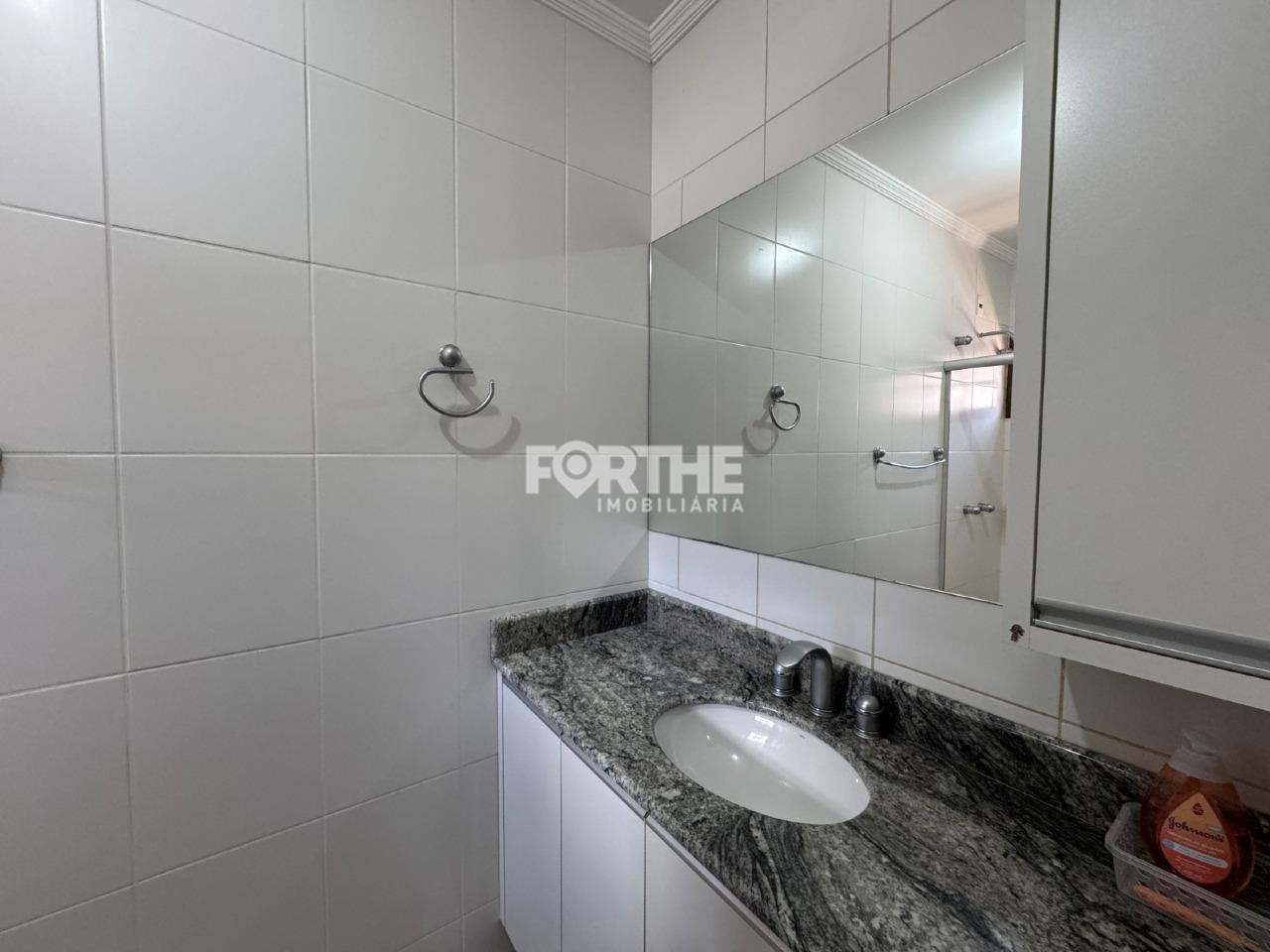 Sobrado em condomínio à venda no Country: 