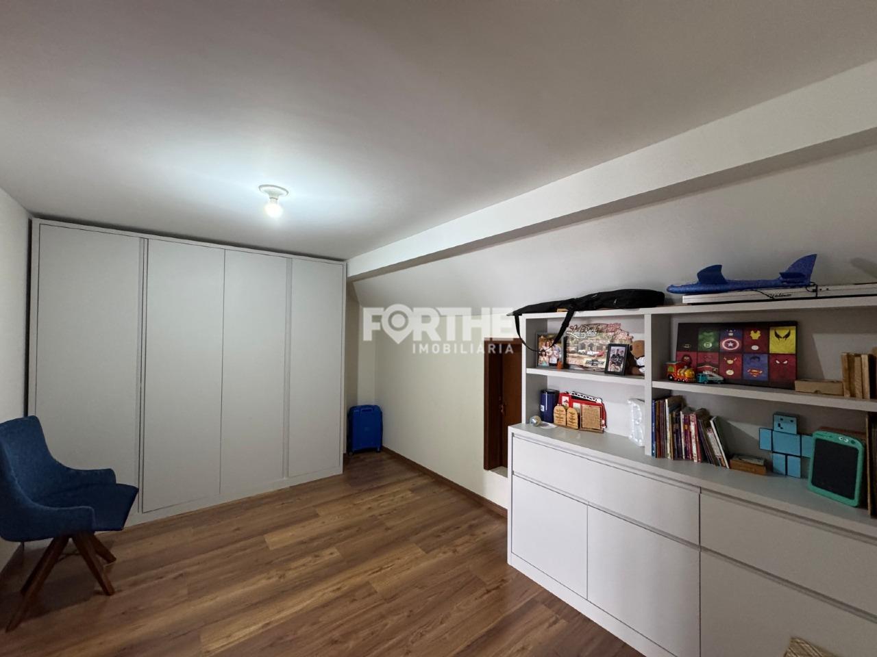 Sobrado em condomínio à venda no Country: 