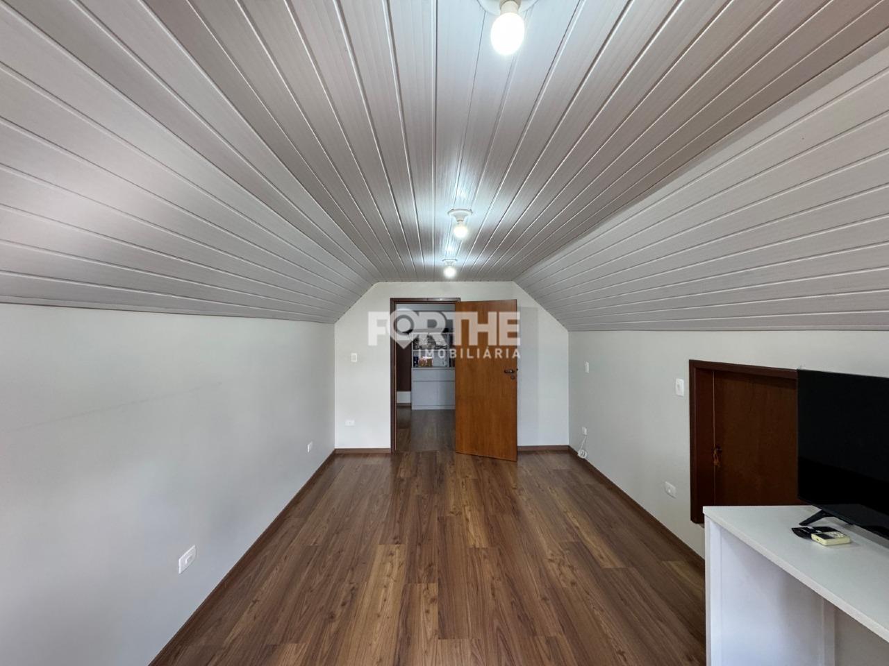 Sobrado em condomínio à venda no Country: 