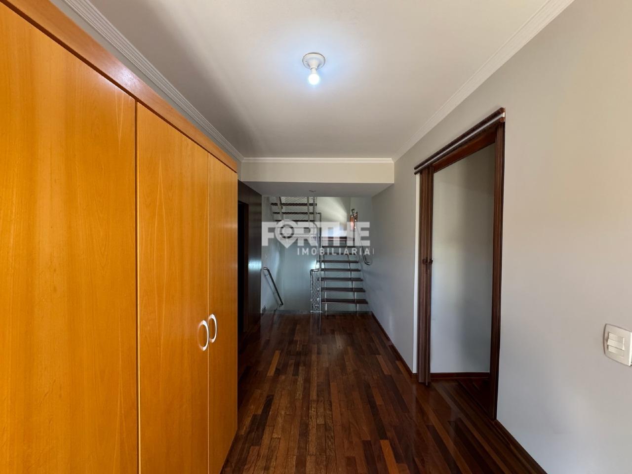 Sobrado em condomínio à venda no Country: 