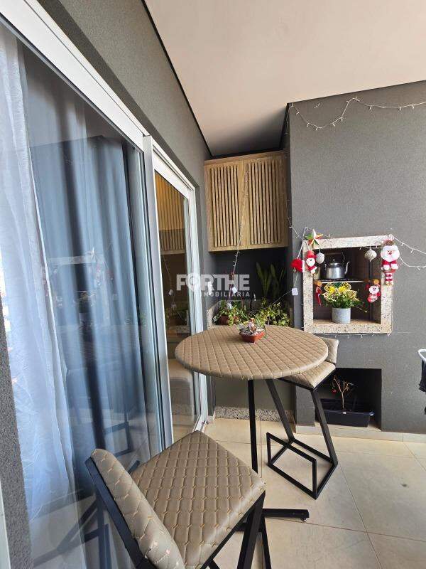 Apartamento à venda no Jardim Maria Luiza: 