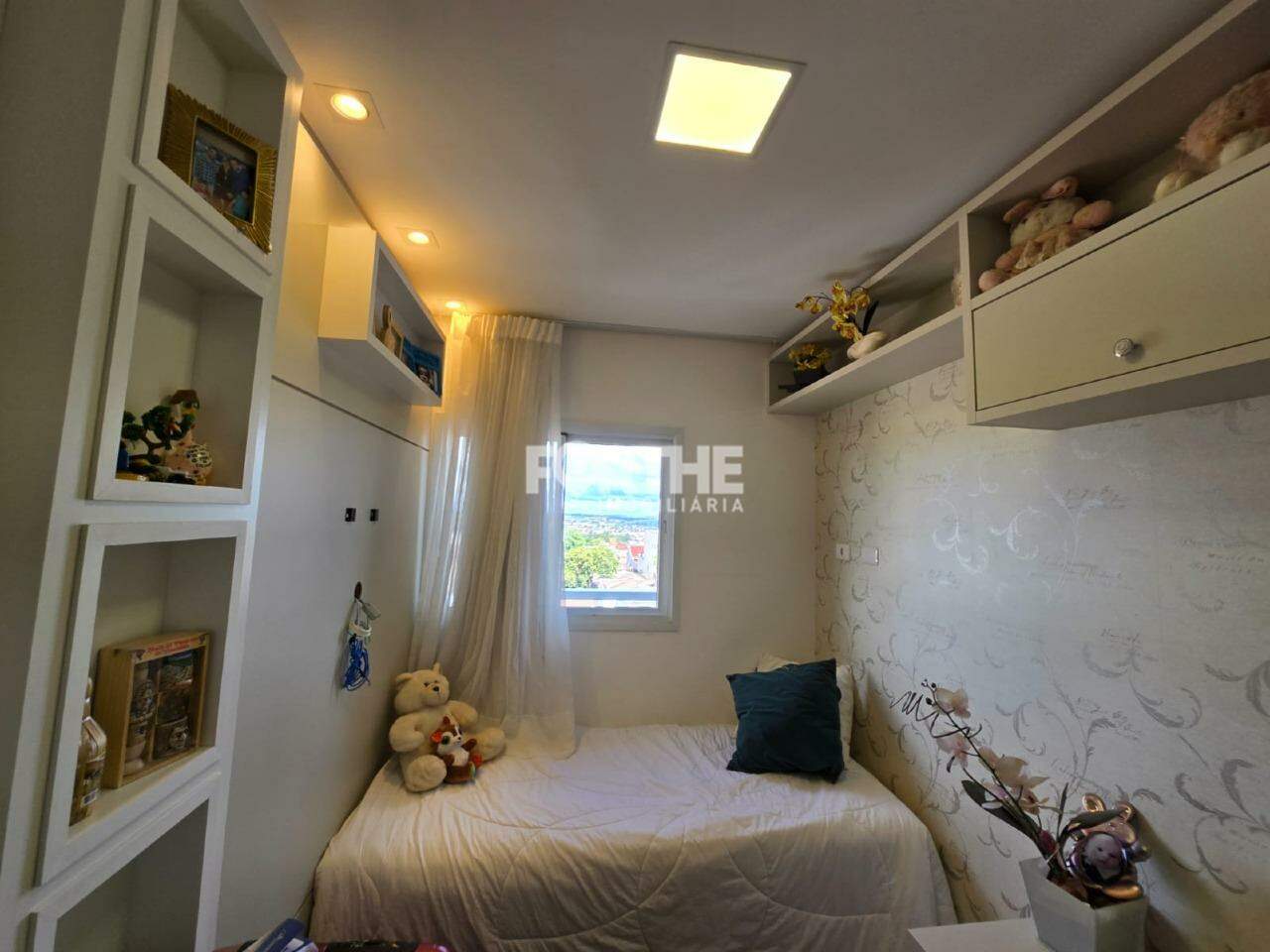 Apartamento à venda no Jardim Maria Luiza: 