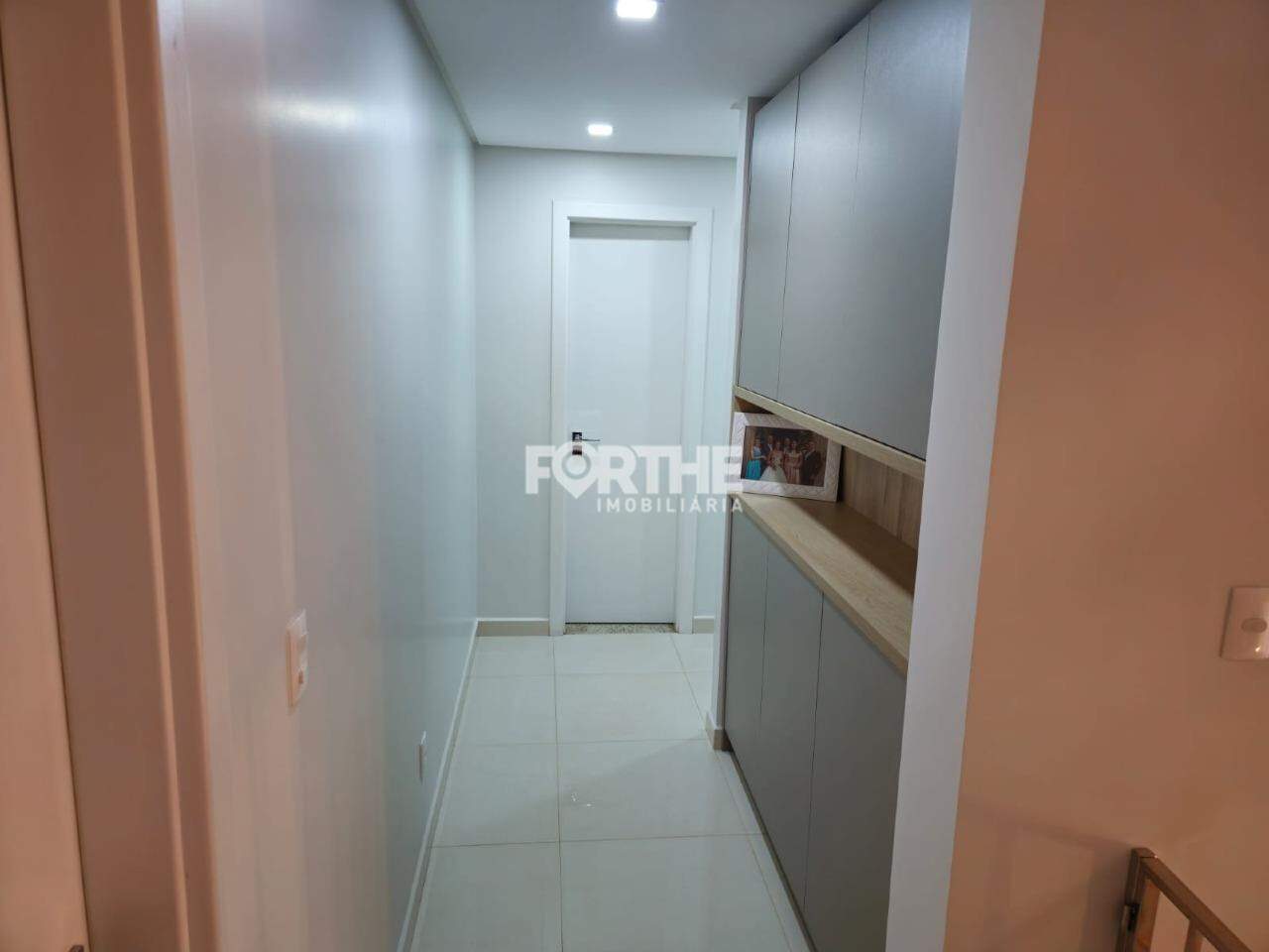 Sobrado à venda no Pioneiros Catarinenses: 