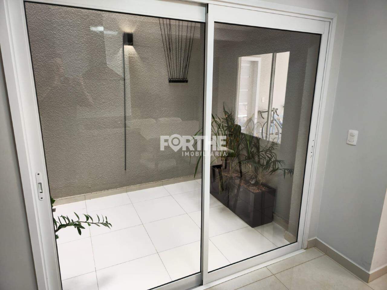 Sobrado à venda no Pioneiros Catarinenses: 