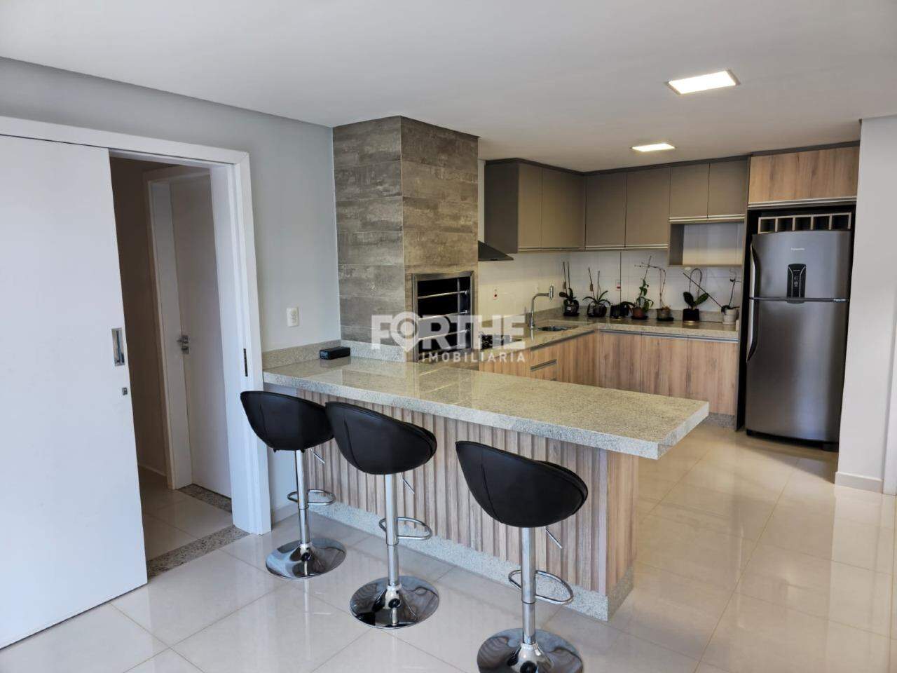 Sobrado à venda no Pioneiros Catarinenses: 