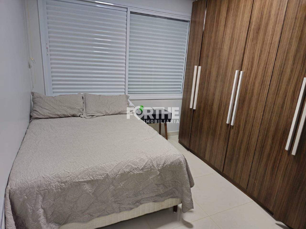 Sobrado à venda no Pioneiros Catarinenses: 