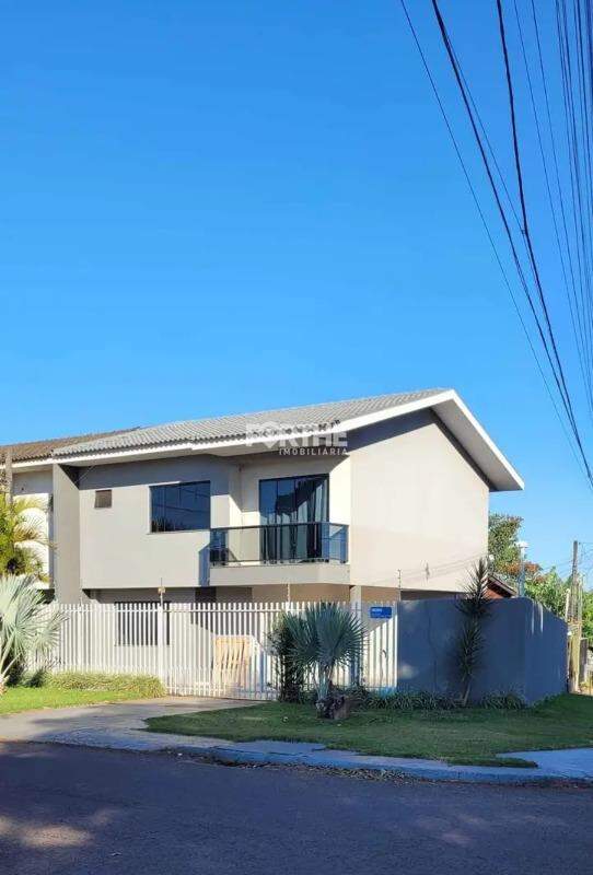 Sobrado 3 Dormitórios Nova Cidade 128m²