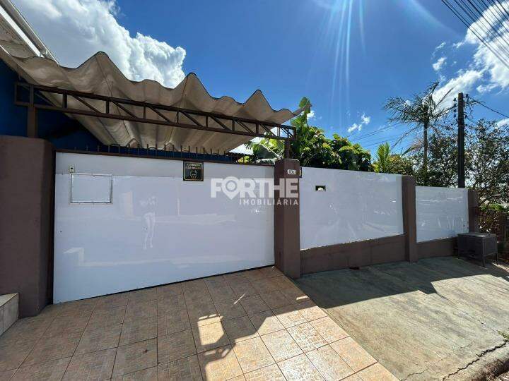 Casa 4 Dormitórios Floresta 155m²