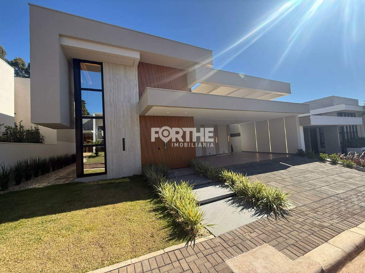 Casa em Condomínio à venda no Recanto Tropical: 