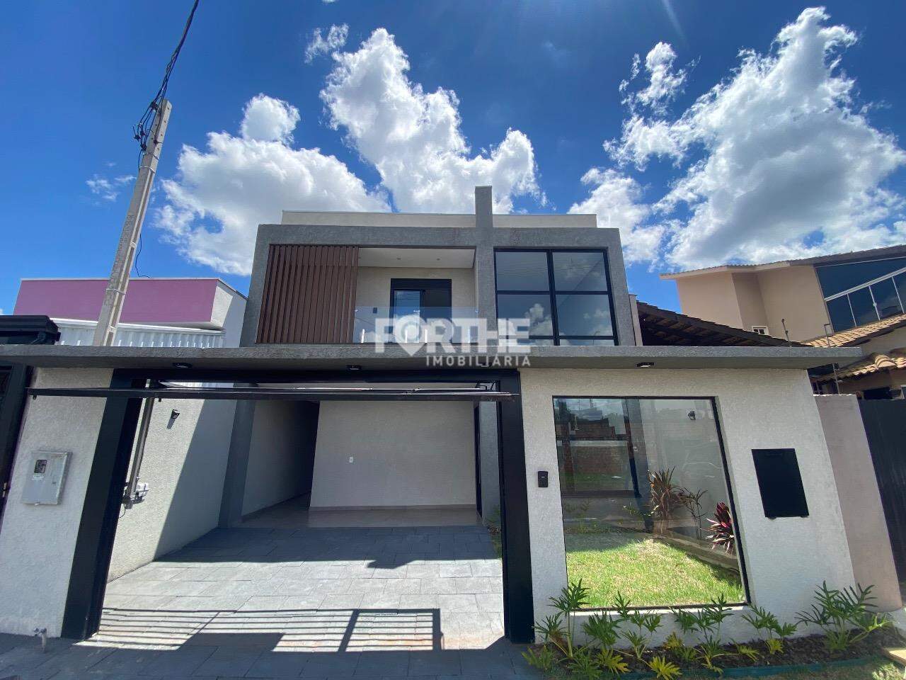 Sobrado 3 Dormitórios Pioneiros Catarinenses 155m²