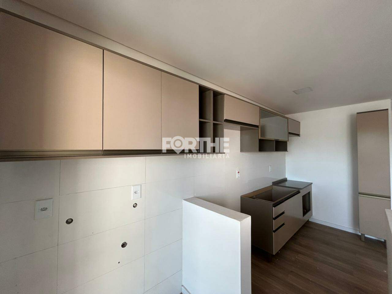 Apartamento para aluguel no Pioneiros Catarinenses: 