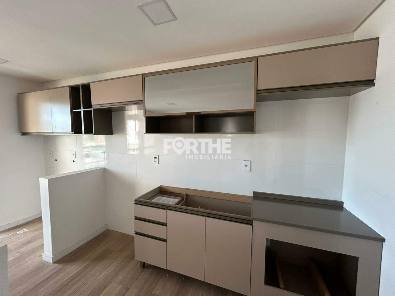 Apartamento para aluguel no Pioneiros Catarinenses: 