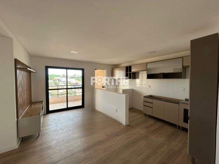 Apartamento para aluguel no Pioneiros Catarinenses: 